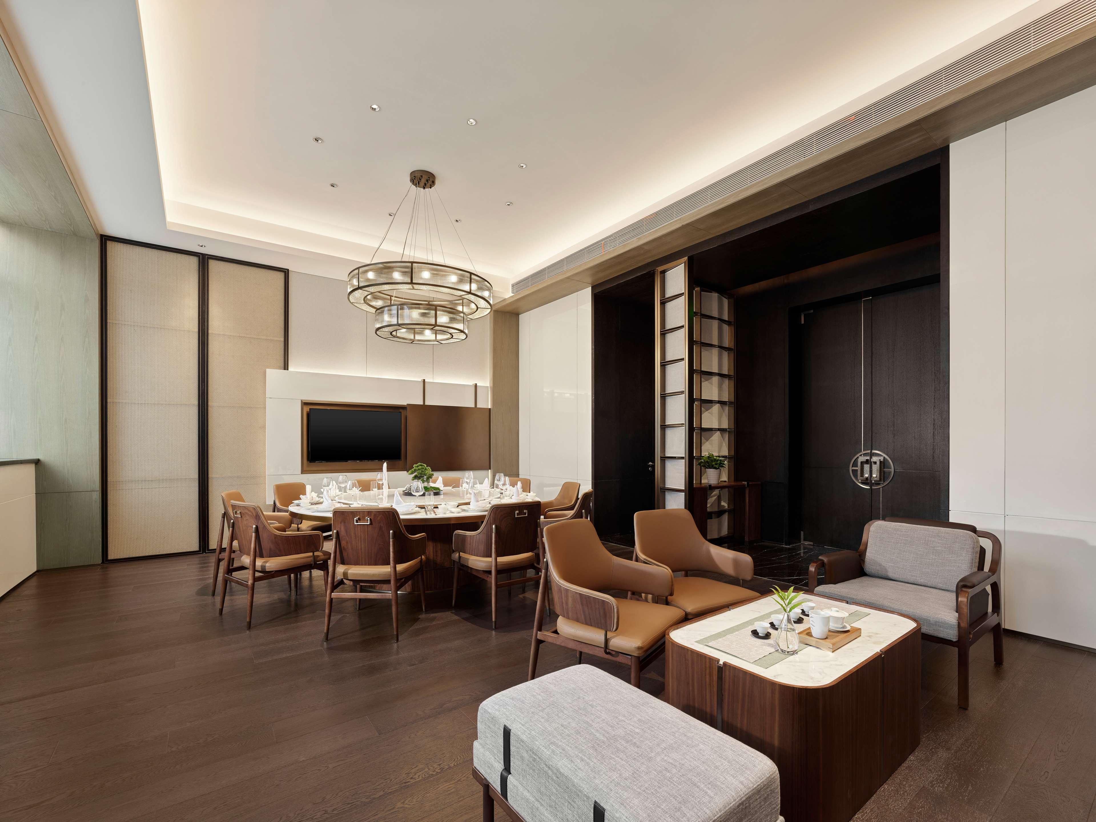 ホテル Hilton 嘉興市 エクステリア 写真