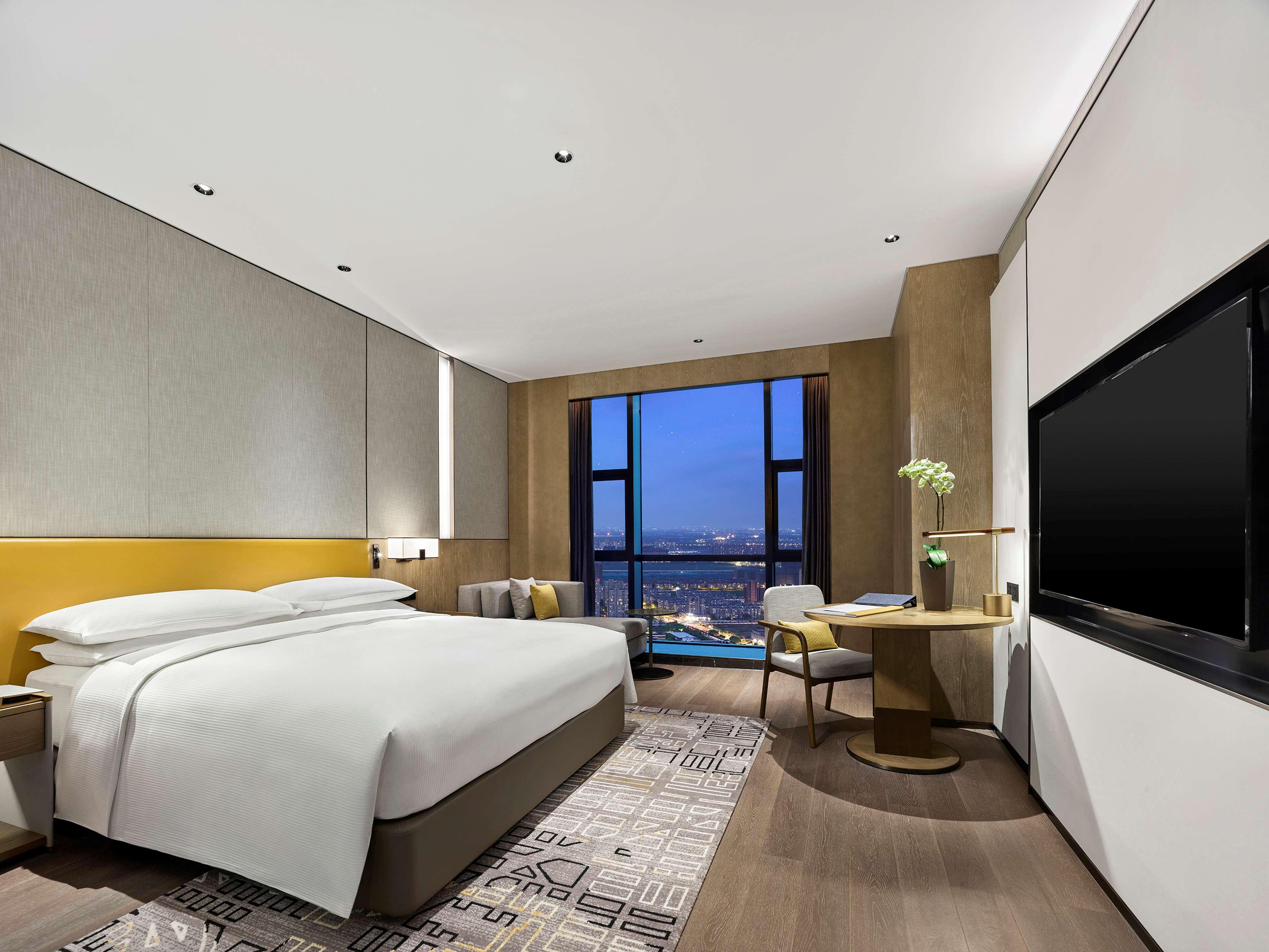 ホテル Hilton 嘉興市 エクステリア 写真
