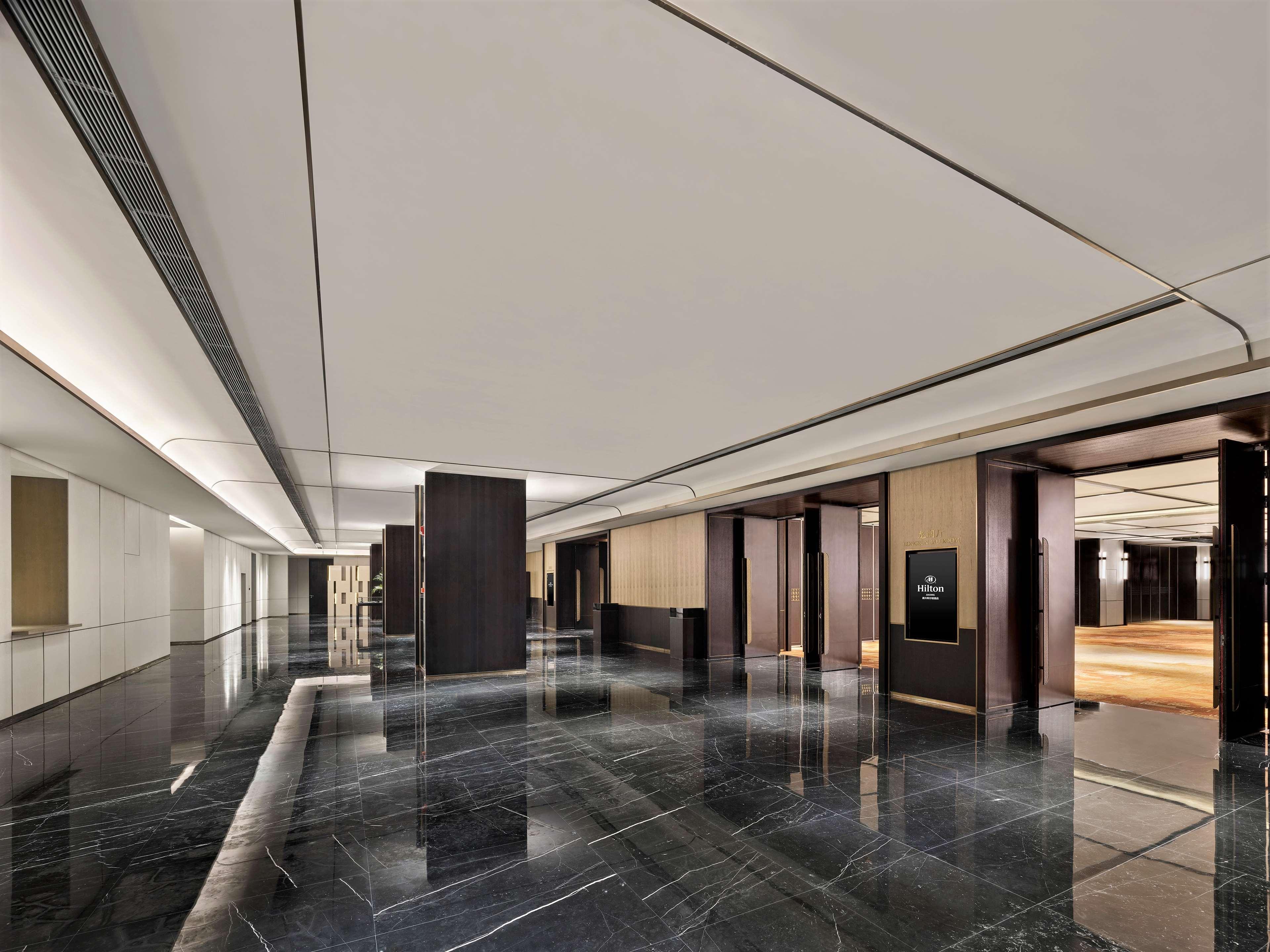 ホテル Hilton 嘉興市 エクステリア 写真