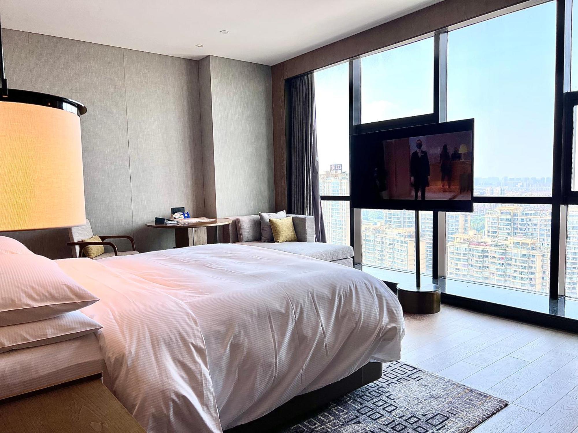 ホテル Hilton 嘉興市 エクステリア 写真