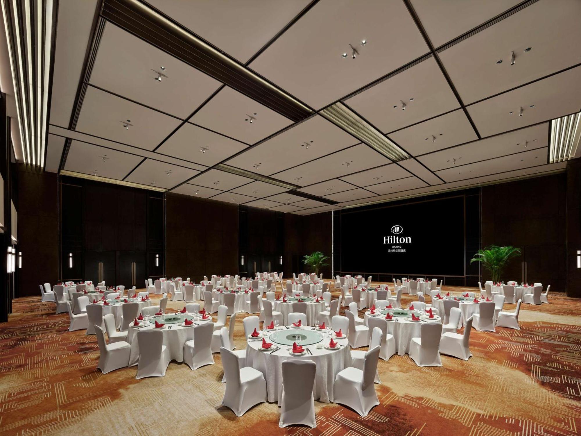 ホテル Hilton 嘉興市 エクステリア 写真
